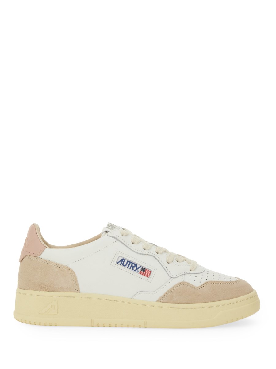 SNEAKER MEDALIST LOW