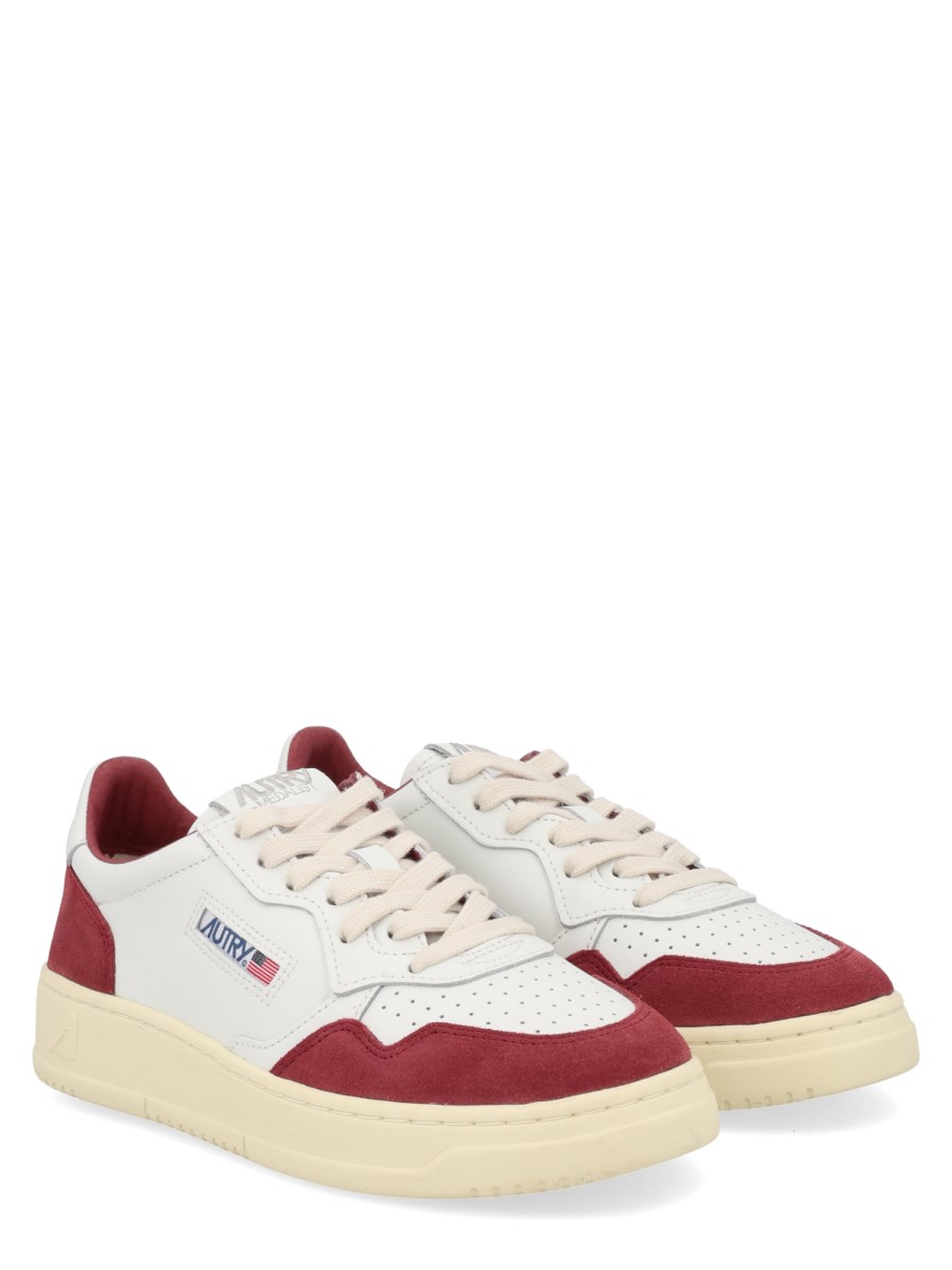 SNEAKER MEDALIST LOW
