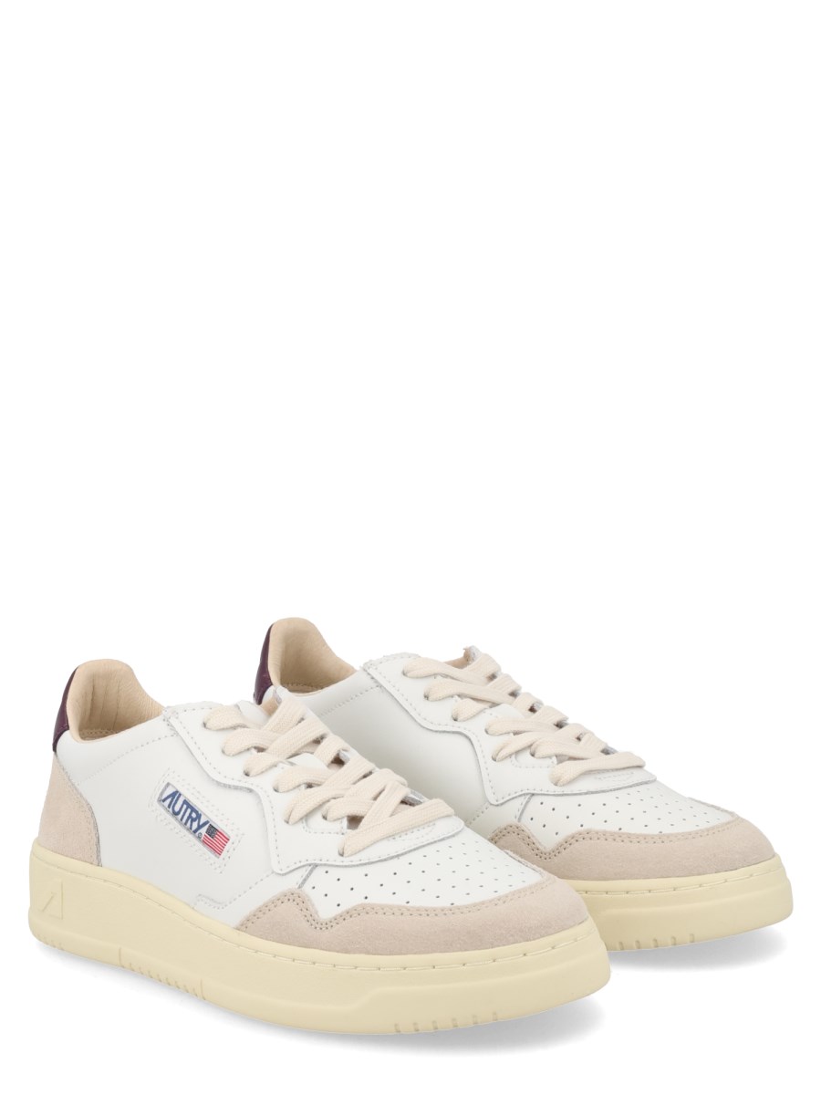 SNEAKER MEDALIST LOW