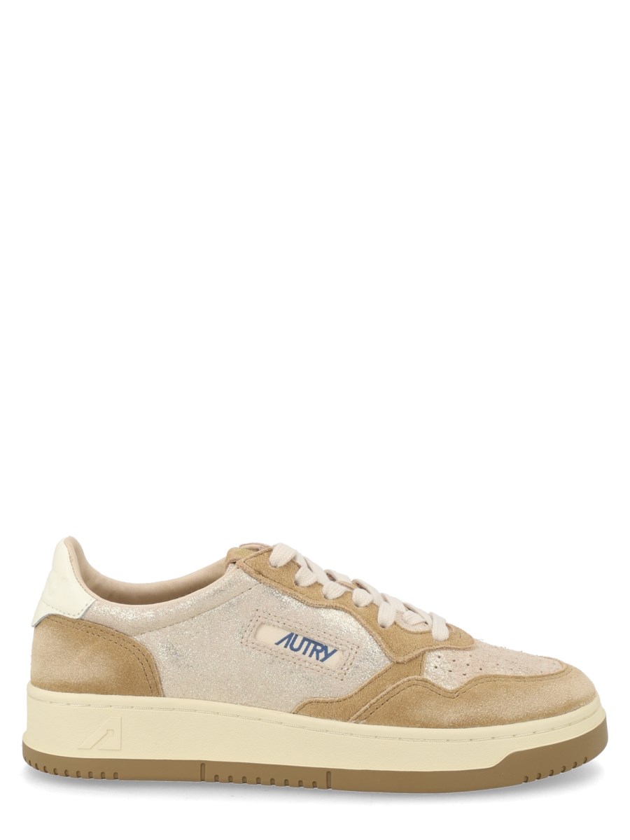 SNEAKER MEDALIST LOW