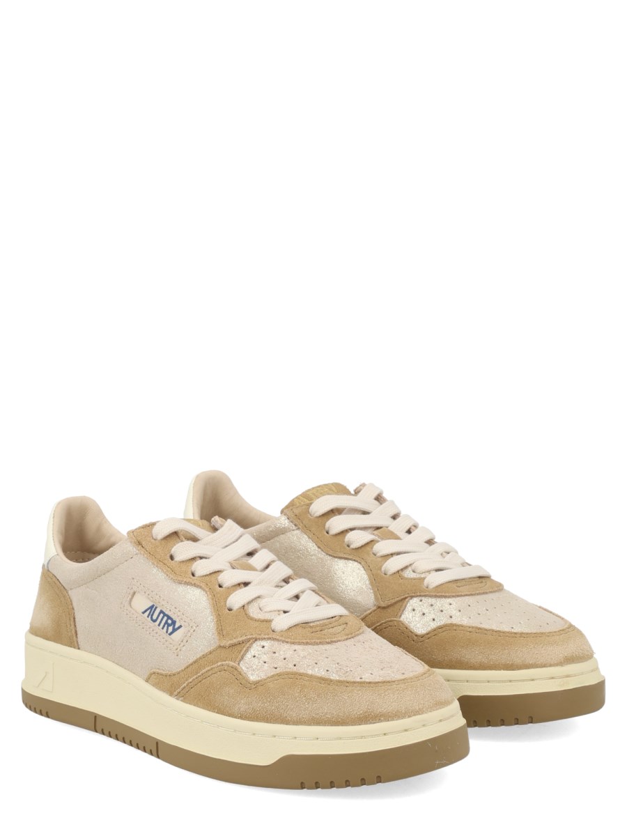 SNEAKER MEDALIST LOW