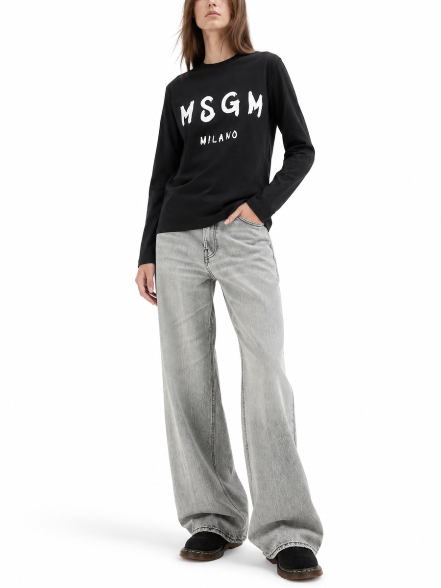 T-SHIRT CON LOGO PENNELLATO 