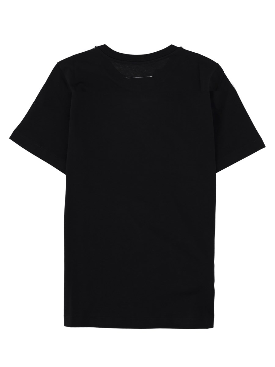 T-SHIRT CON PATCH LOGO
