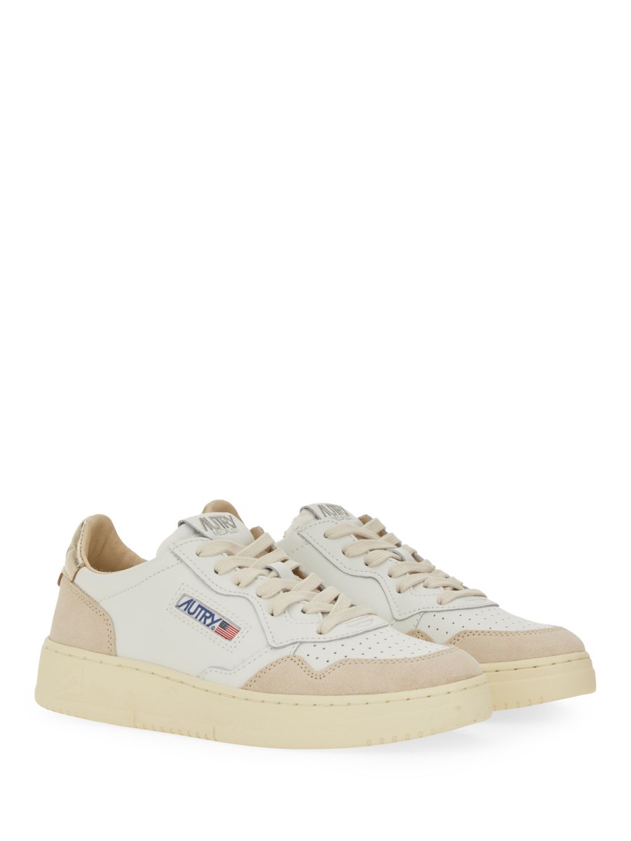 SNEAKER MEDALIST LOW