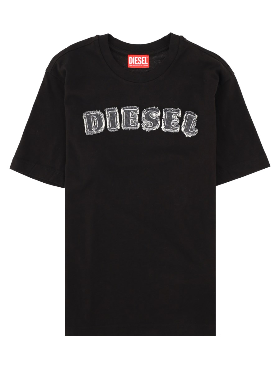 T-SHIRT CON LOGO EFFETTO SFRANGIATO