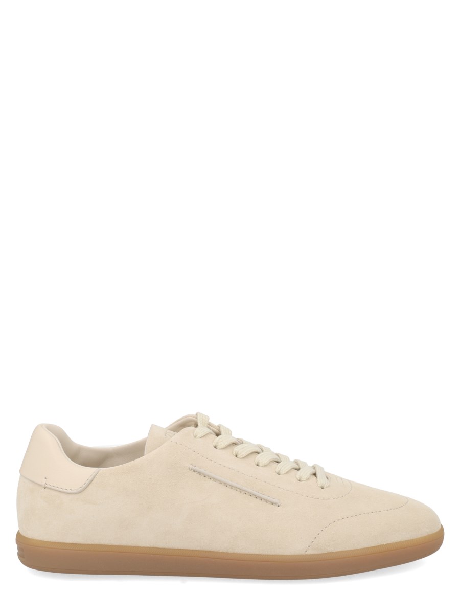 Sneaker 232