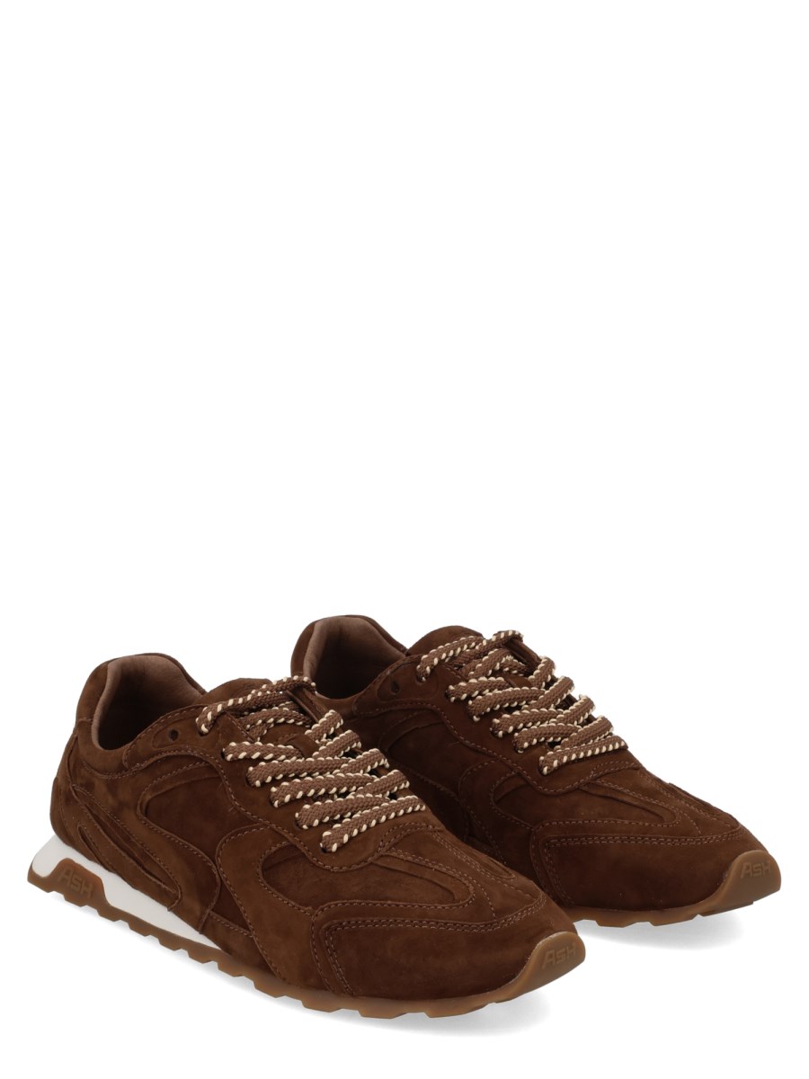 Sneaker Kasar