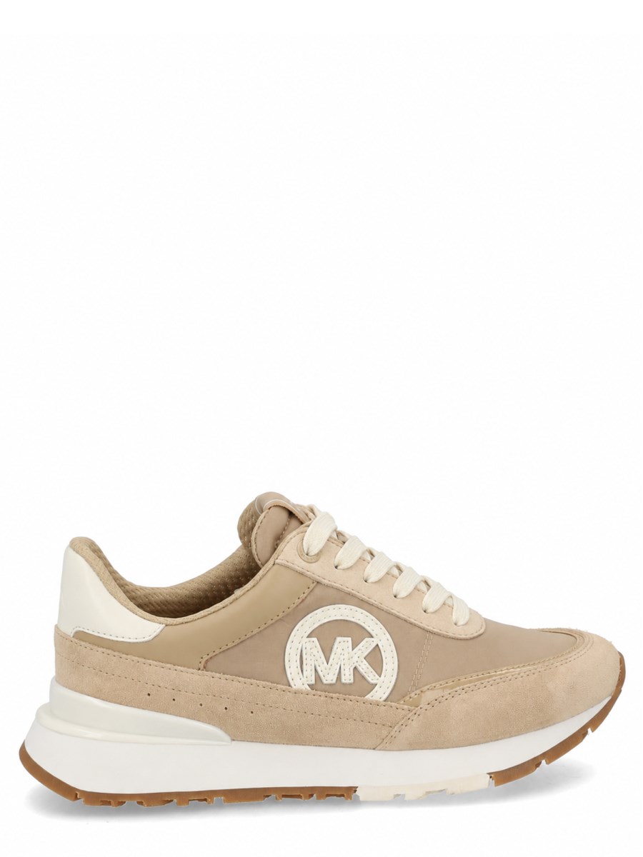SNEAKER NOVA