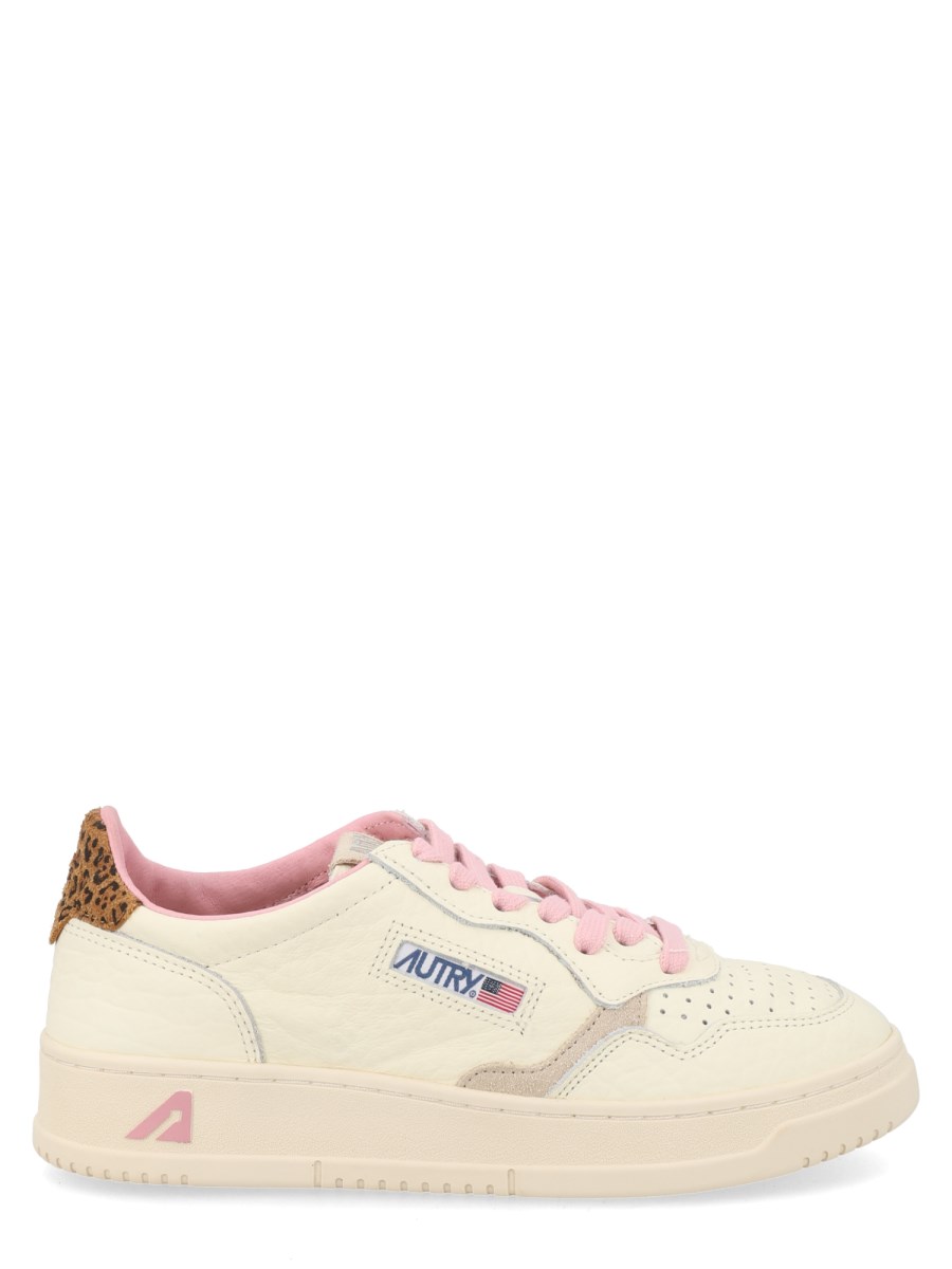 SNEAKER "MEDALIST LOW"