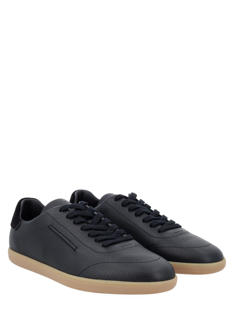 Sneaker 232