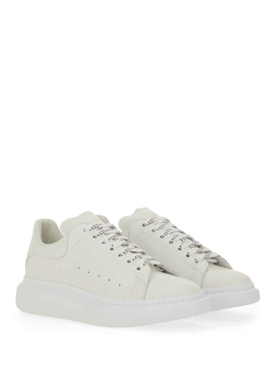 SNEAKERS OVERSIZE 