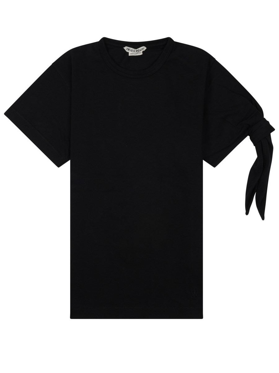 T-SHIRT CON NODO