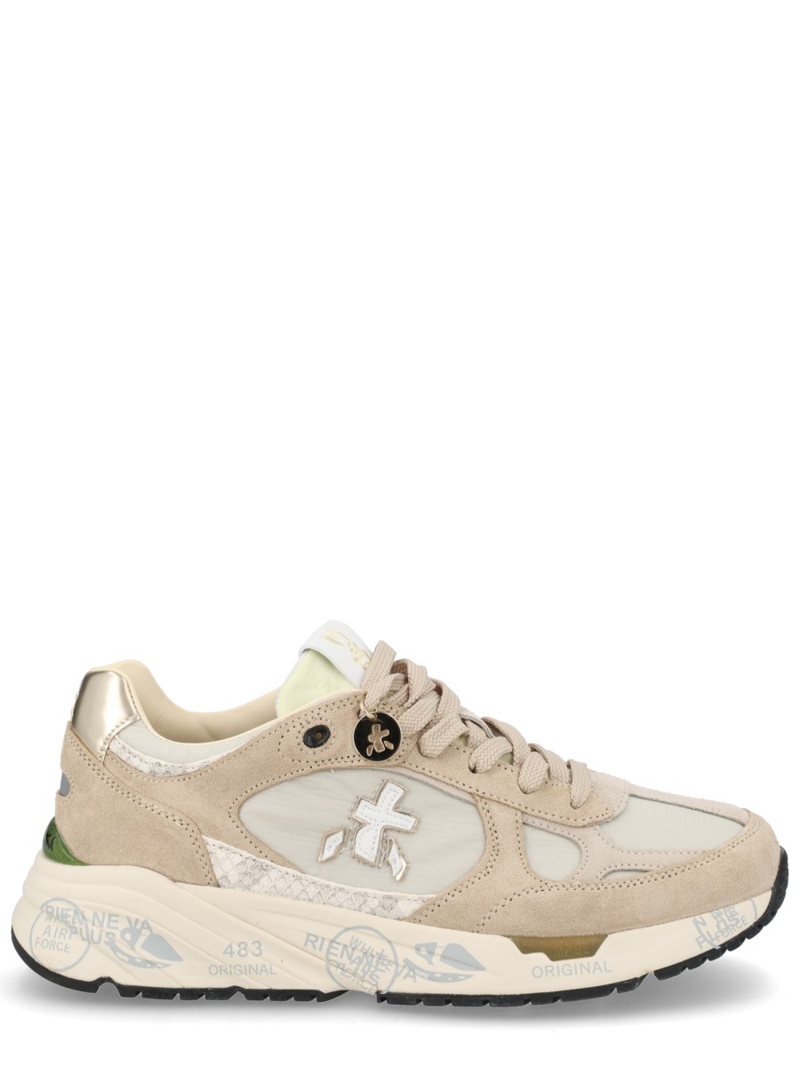 SNEAKER MASED