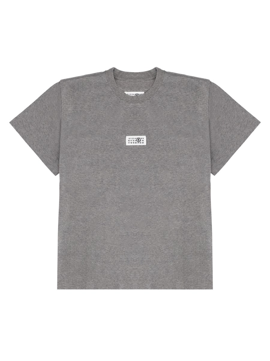 t-shirt con logo